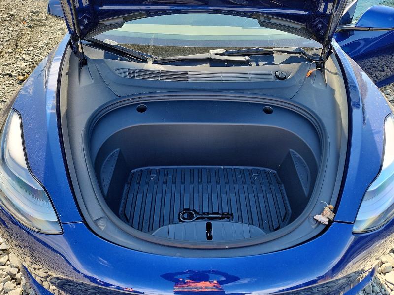 Photo 11 from auction – 2022 TESLA MODEL 3 with VIN 5YJ3E1EB5NF209113