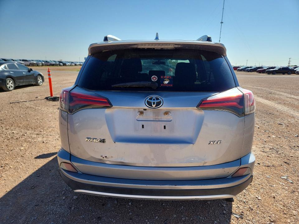 Photo 6 from auction – 2016 TOYOTA RAV4 with VIN 2T3WFREV0GW268800