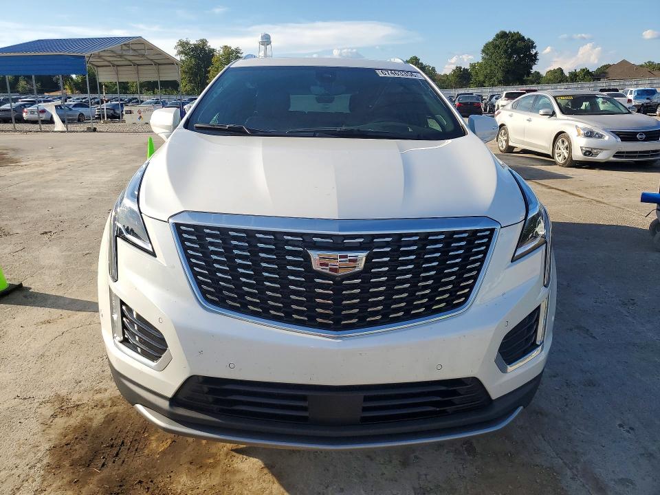 Photo 5 from auction – 2021 CADILLAC XT5 with VIN 1GYKNCRS3MZ182904