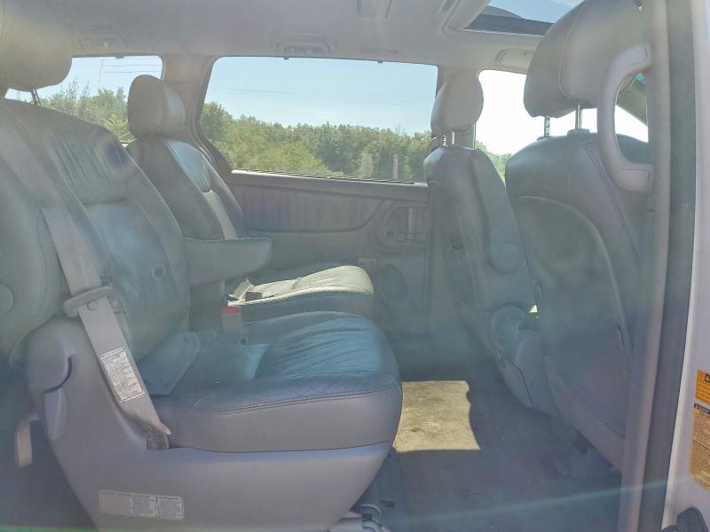 Photo 11 from auction – 2008 TOYOTA SIENNA with VIN 5TDBK22C38S020158