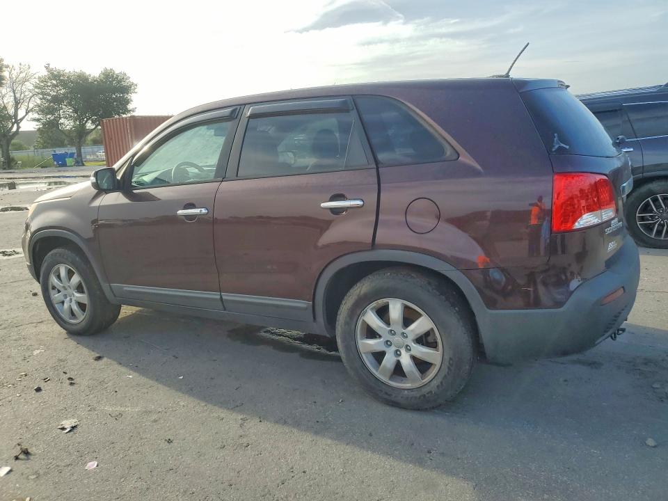 Photo 2 from auction – 2013 KIA SORENTO with VIN 5XYKT3A17DG315662