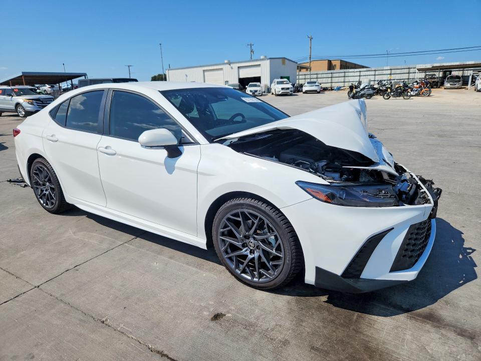 Photo 4 from auction – 2025 TOYOTA CAMRY with VIN 4T1DAACK7SU122752