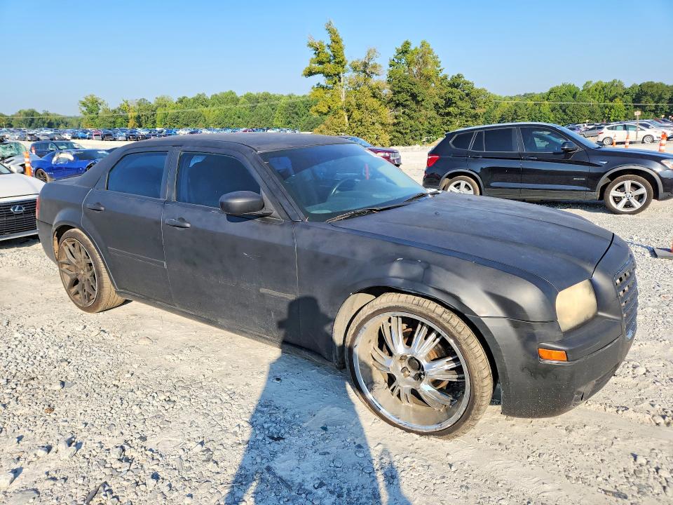 Foto 4 de la subasta – 2005 CHRYSLER 300 con VIN 2C3JA53G65H172578