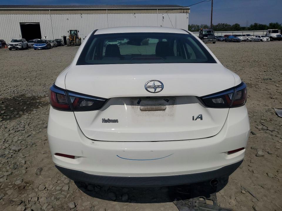 Photo 6 from auction – 2016 SCION IA with VIN 3MYDLBZV2GY145108