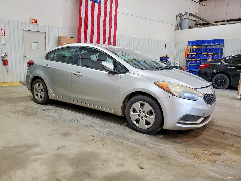Zdjęcie 4 z aukcji – 2015 KIA FORTE z VIN KNAFX4A66F5259195