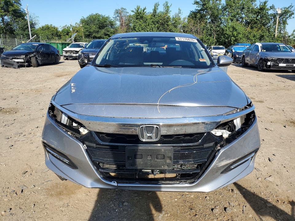 Photo 5 from auction – 2020 HONDA ACCORD with VIN 1HGCV3F42LA006604