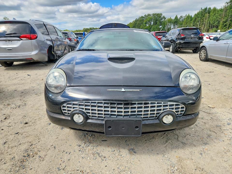Фото 5 с аукциона – 2004 FORD THUNDERBIRD с VIN 1FAHP60A34Y109558