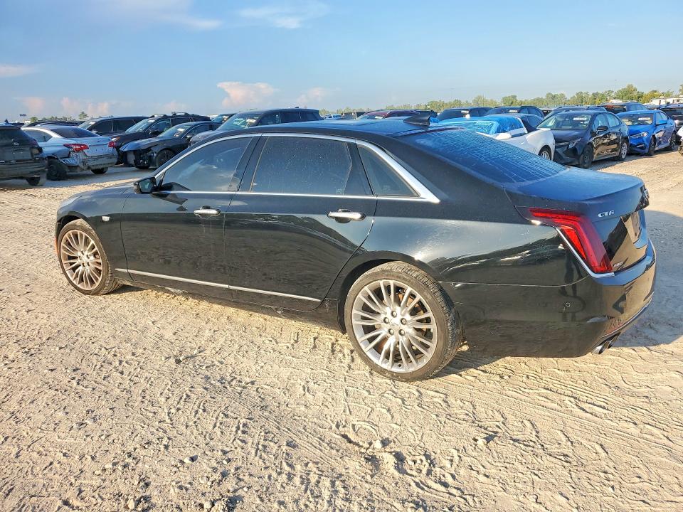 Photo 2 from auction – 2018 CADILLAC CT6 with VIN 1G6KG5RS9JU159652