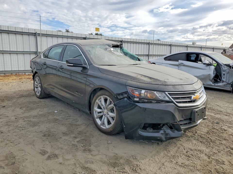 Photo 4 from auction – 2017 CHEVROLET IMPALA with VIN 1G1105S3XHU164555