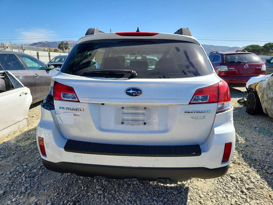 Foto 6 de la subasta – 2014 SUBARU OUTBACK con VIN 4S4BRBLC1E3321689