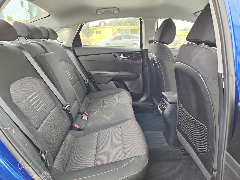 Photo 10 from auction – 2021 KIA FORTE with VIN 3KPF54AD9ME321679