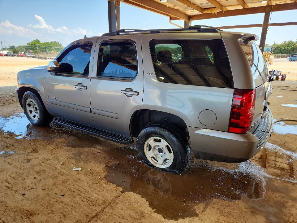 Photo 2 from auction – 2007 CHEVROLET TAHOE with VIN 1GNFC13J57R134768