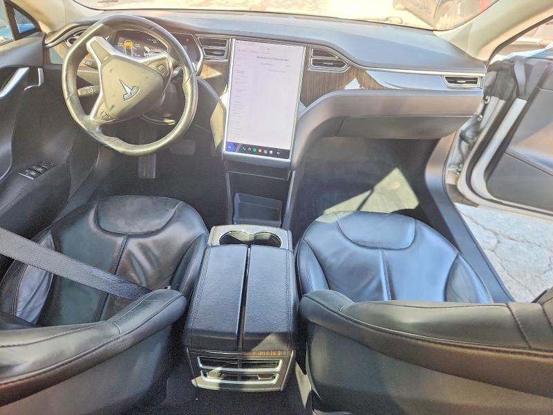 Photo 8 from auction – 2013 TESLA MODEL 3 with VIN 5YJSA1CN6DFP18159