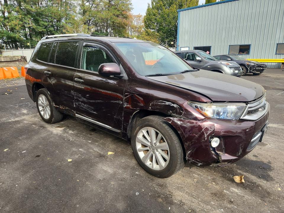 Фото 4 с аукциона – 2012 TOYOTA HIGHLANDER с VIN JTEDC3EH3C2009806
