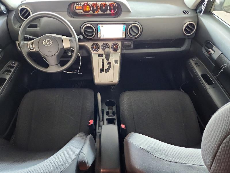 Снимка 8 от търг – 2008 SCION XB с VIN JTLKE50E981019692
