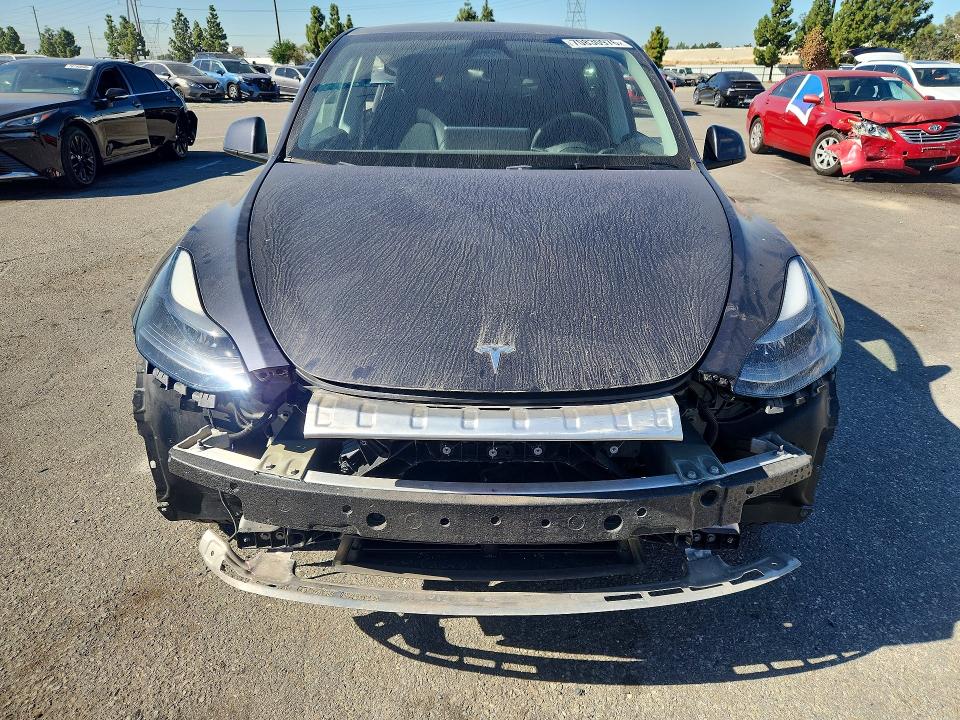 Снимка 5 от търг – 2024 TESLA MODEL Y с VIN 7SAYGDEDXRF001935