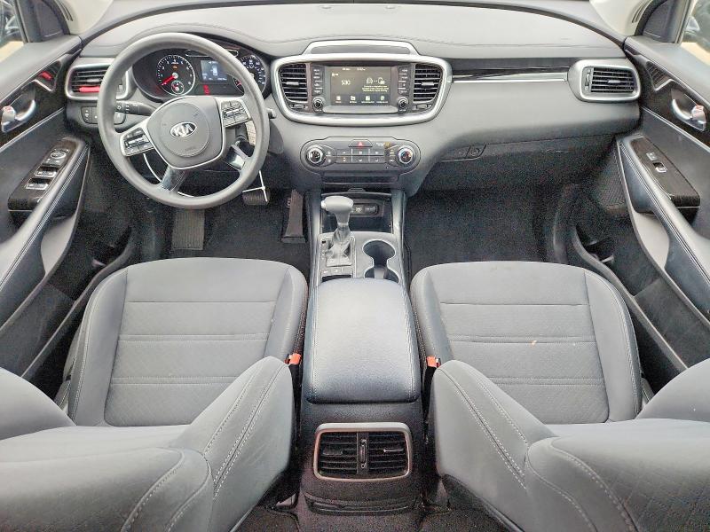 Photo 8 from auction – 2019 KIA SORENTO with VIN 5XYPGDA31KG551819