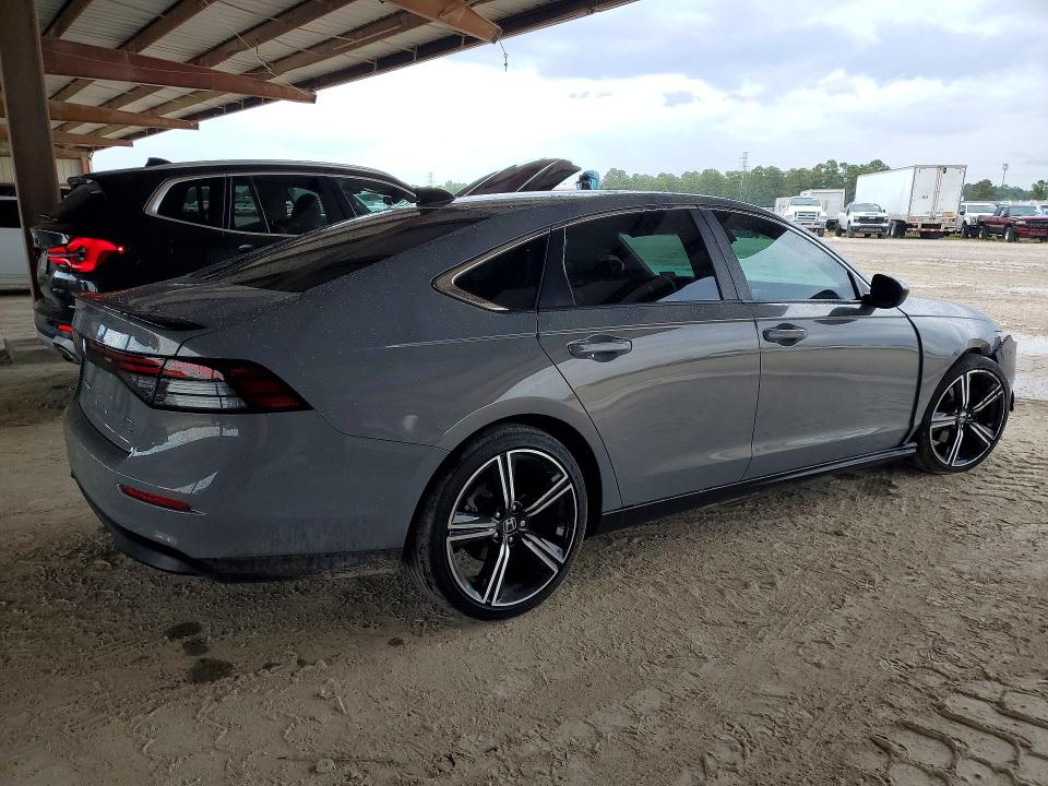 Снимка 3 от търг – 2024 HONDA ACCORD с VIN 1HGCY2F58RA058290