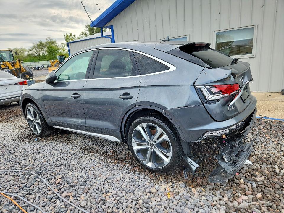 Zdjęcie 2 z aukcji – 2021 AUDI Q5 z VIN WA15AAFY8M2138637