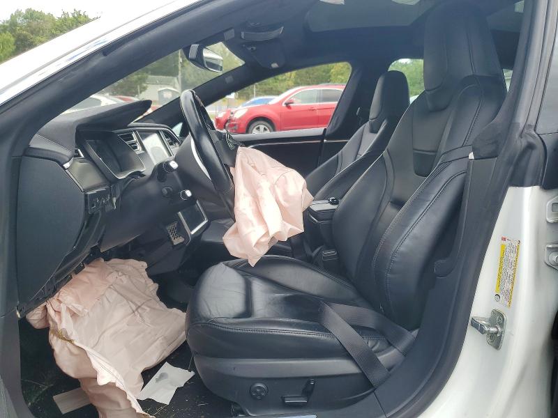 Снимка 7 от търг – 2015 TESLA MODEL S с VIN 5YJSA1E22FF105946