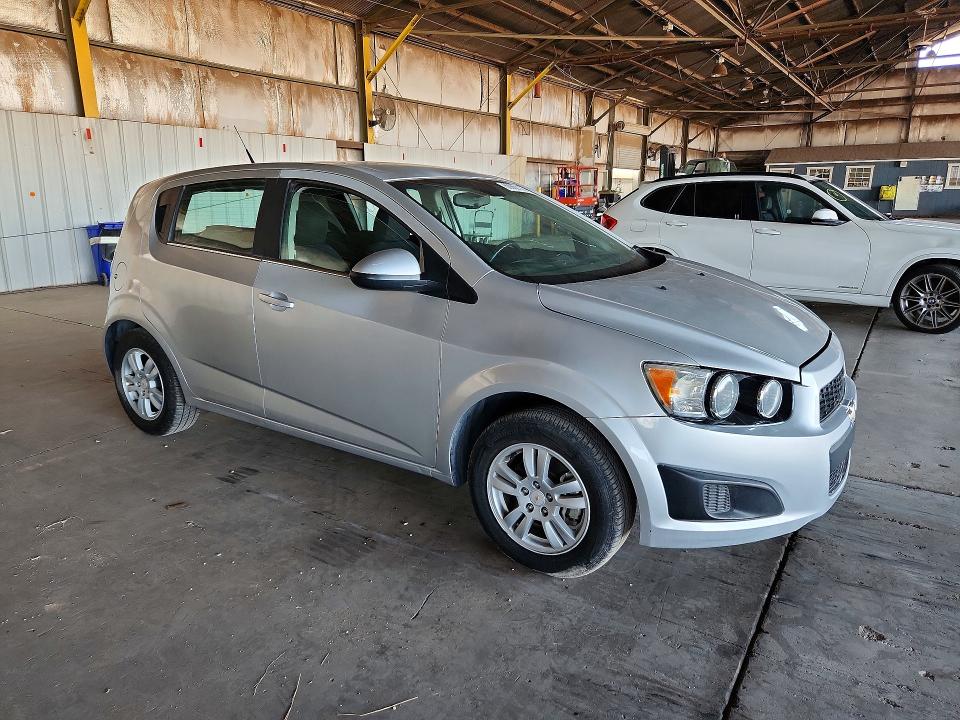 Photo 4 from auction – 2012 CHEVROLET SONIC with VIN 1G1JC6SH3C4172658