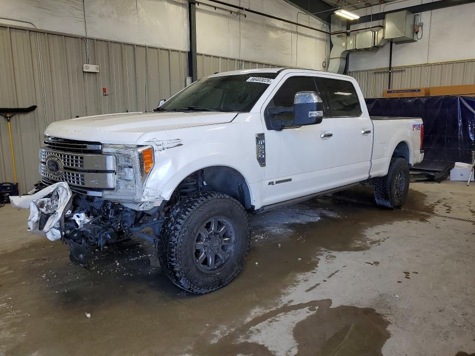 FORD F350 2017 with VIN 1FT8W3BT4HEF17455 - Photo from auction