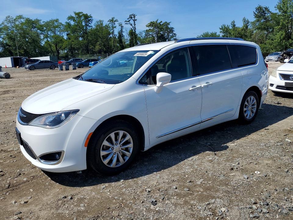 CHRYSLER PACIFICA 2019 with VIN 2C4RC1BG7KR537570 - Photo from auction