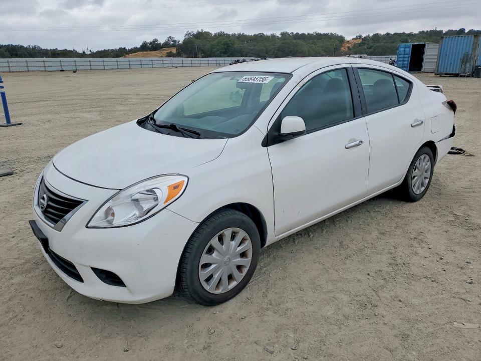 NISSAN VERSA 2013 with VIN 3N1CN7AP8DL871811 - Photo from auction