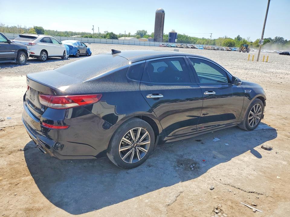 Zdjęcie 3 z aukcji – 2020 KIA OPTIMA z VIN 5XXGU4L13LG430400