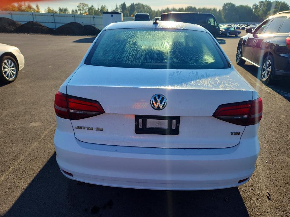 Photo 6 from auction – 2017 VOLKSWAGEN JETTA with VIN 3VWDB7AJ1HM223830