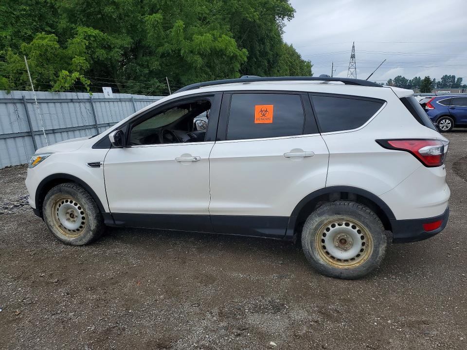 Photo 2 from auction – 2017 FORD ESCAPE with VIN 1FMCU9G96HUB92793