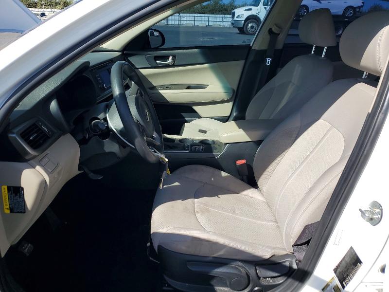 Фото 7 с аукциона – 2016 KIA OPTIMA с VIN KNAGT4L3XG5074006