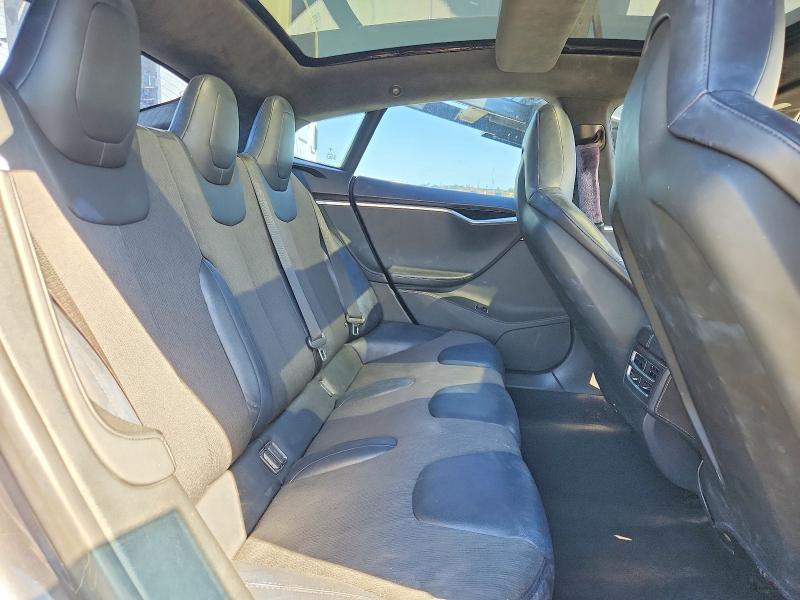 Photo 10 from auction – 2015 TESLA MODEL S with VIN 5YJSA1H11FFP78942