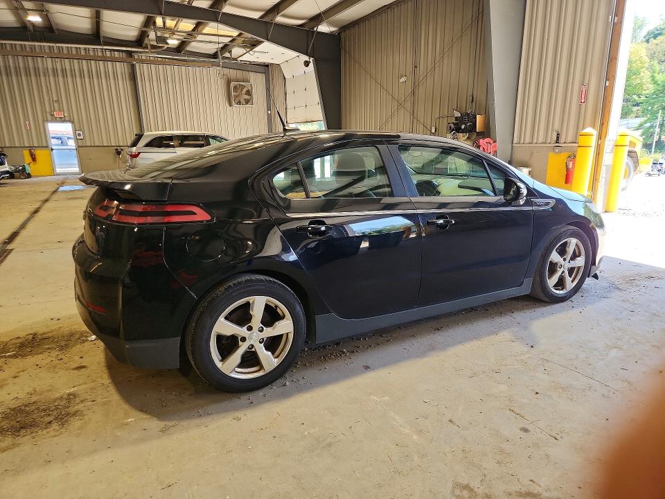 Photo 3 from auction – 2013 CHEVROLET VOLT with VIN 1G1RB6E49DU121889