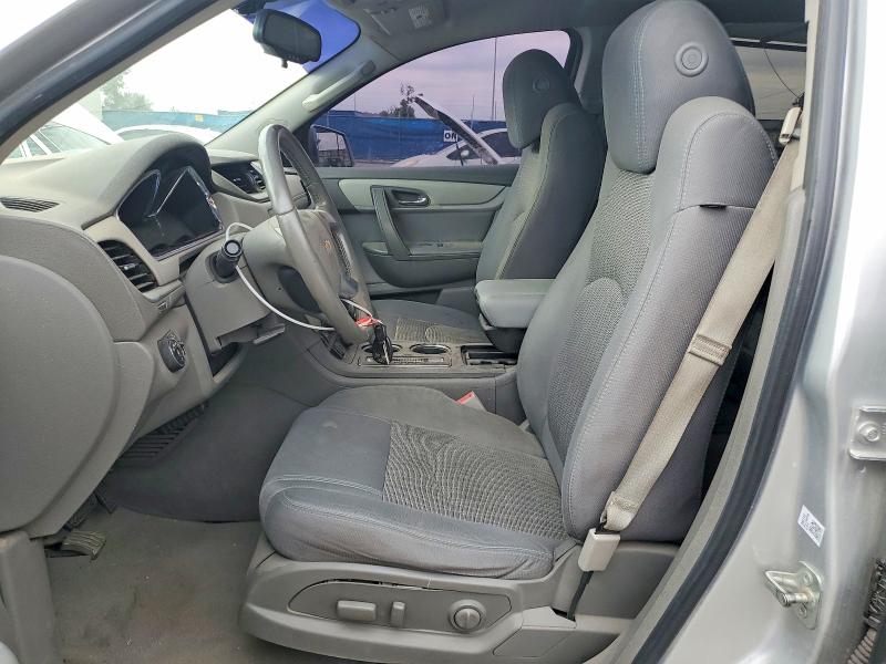 Photo 7 from auction – 2016 CHEVROLET TRAVERSE with VIN 1GNKVGKD6GJ177229