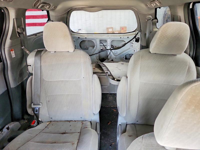 Photo 10 from auction – 2017 TOYOTA SIENNA with VIN 5TDKZ3DC8HS825054