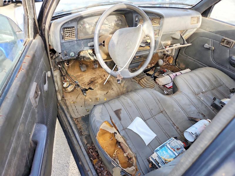 Photo 8 from auction – 1992 TOYOTA PICKUP with VIN JT4RN01P9N0034076