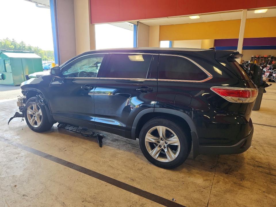 Photo 2 from auction – 2015 TOYOTA HIGHLANDER with VIN 5TDDKRFH4FS101058