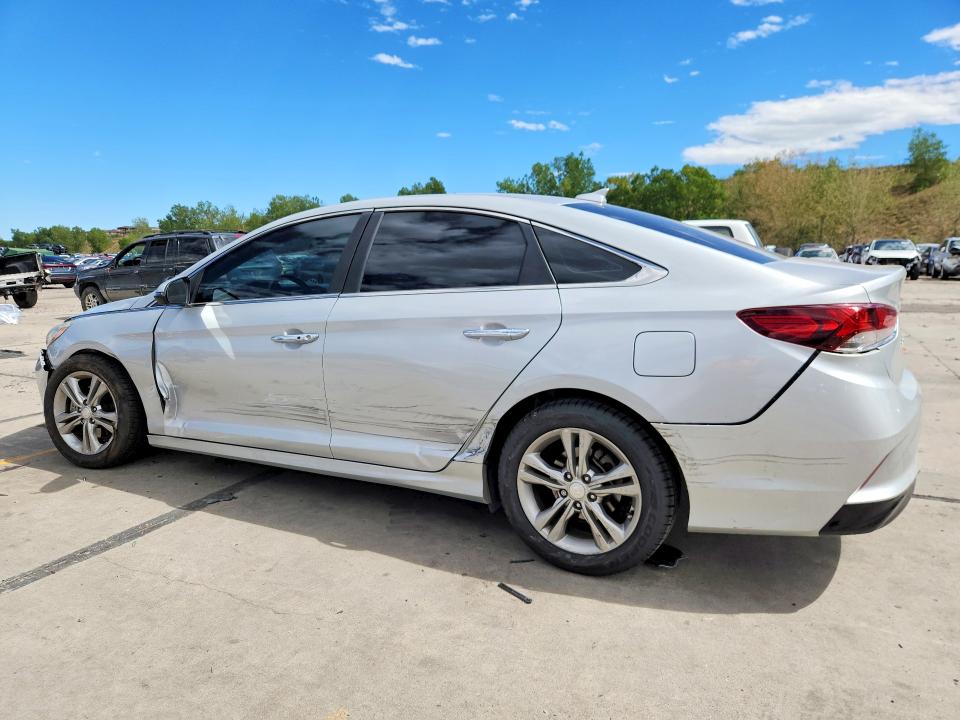Снимка 2 от търг – 2019 HYUNDAI SONATA с VIN 5NPE34AF4KH780050