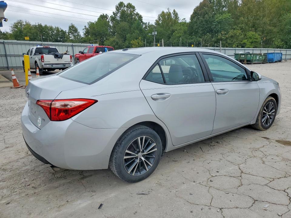 Photo 3 from auction – 2018 TOYOTA COROLLA with VIN 2T1BURHE4JC090570