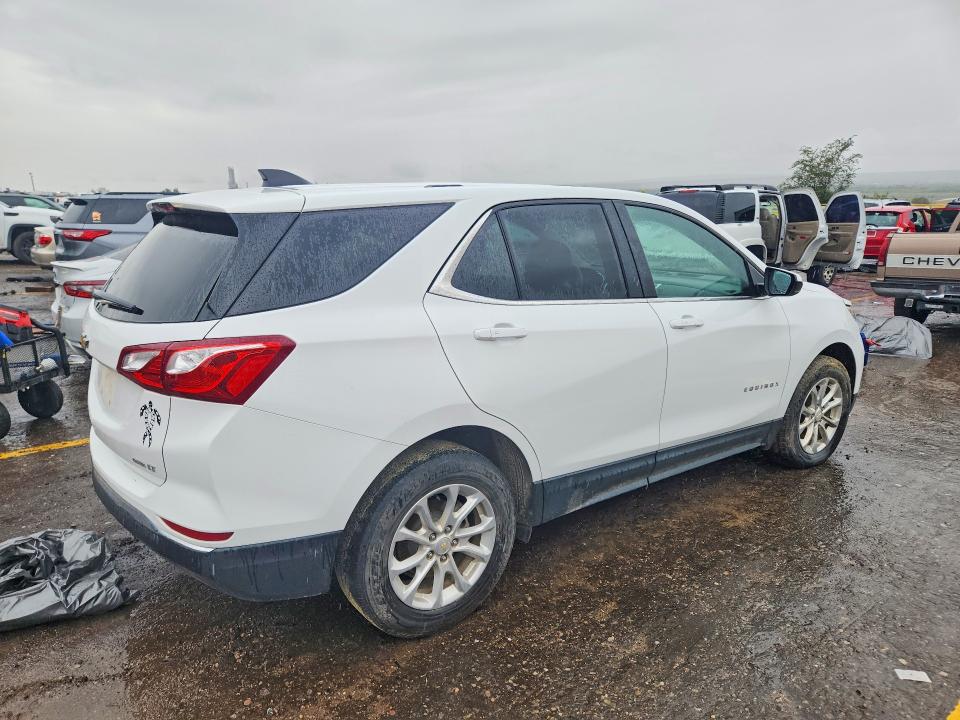 Photo 3 from auction – 2019 CHEVROLET EQUINOX with VIN 2GNAXUEV5K6271536