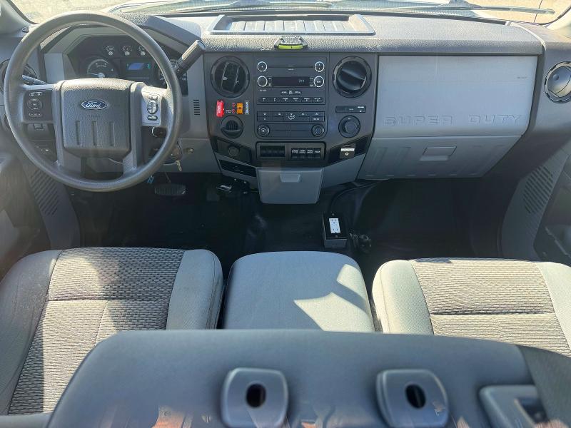 Photo 9 from auction – 2016 FORD F450 with VIN 1FDUF4GT5GED42740