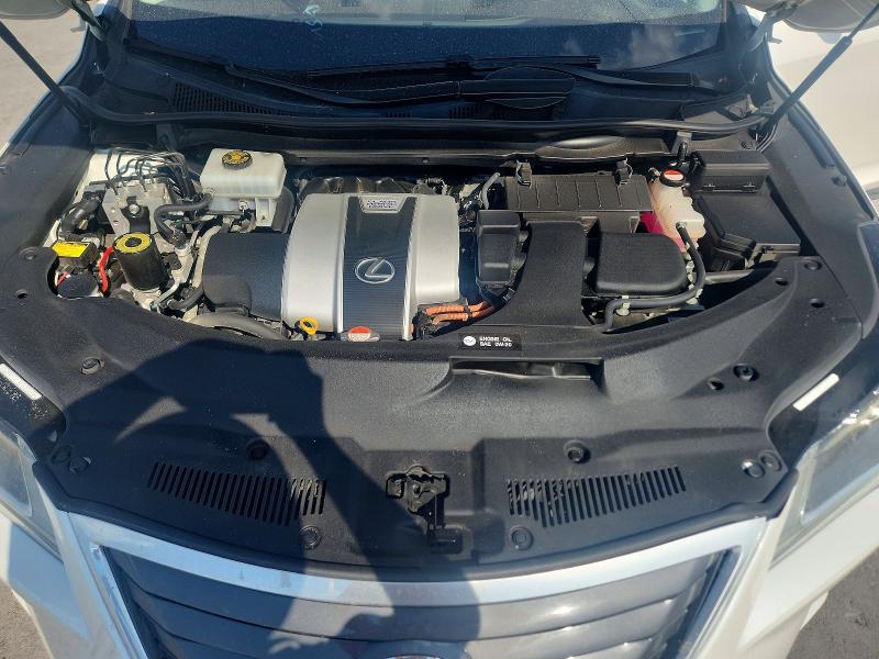 Фото 11 с аукциона – 2016 LEXUS RX 450H с VIN 2T2BGMCA5GC004606