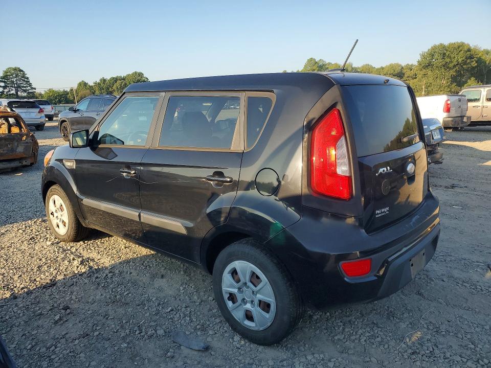 Photo 2 from auction – 2013 KIA SOUL with VIN KNDJT2A51D7612464