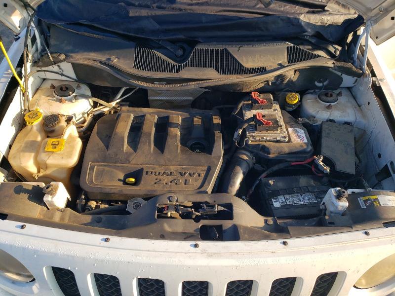 Photo 12 from auction – 2015 JEEP PATRIOT with VIN 1C4NJRFB2FD189316