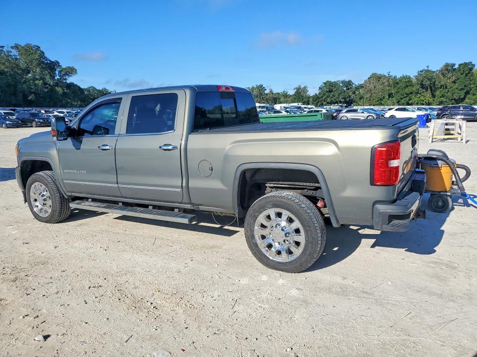 Photo 2 from auction – 2018 GMC SIERRA with VIN 1GT12UEY7JF116363