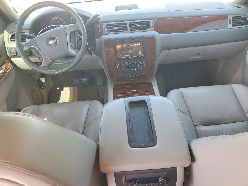 Foto 8 de la subasta – 2010 CHEVROLET AVALANCHE con VIN 3GNVKGE06AG231085