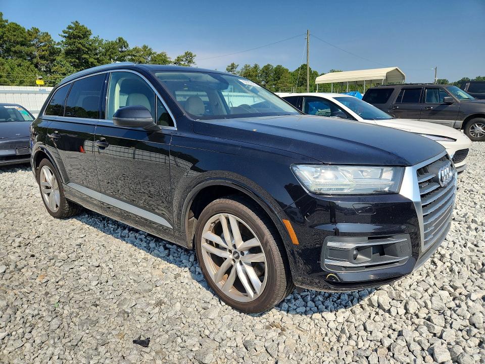 Photo 4 from auction – 2017 AUDI Q7 with VIN WA1VABF76HD049298