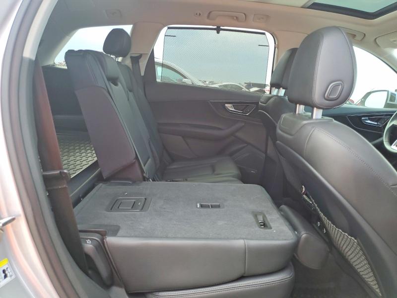 Фото 10 с аукциона – 2019 AUDI Q7 с VIN WA1VAAF78KD048946