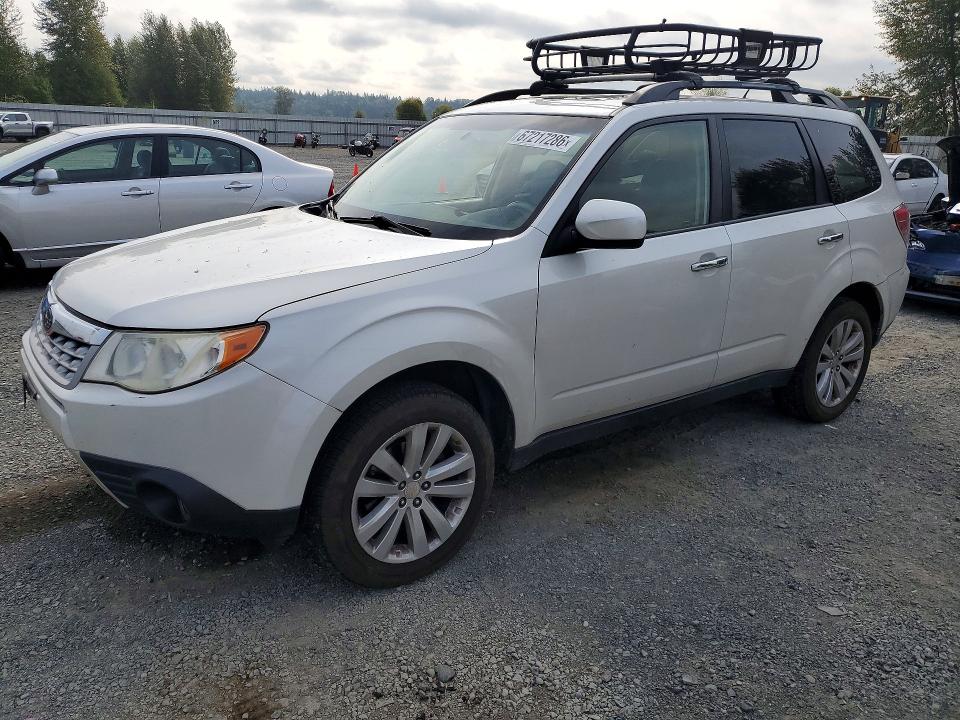 SUBARU FORESTER 2011 with VIN JF2SHAEC2BH762486 - Photo from auction
